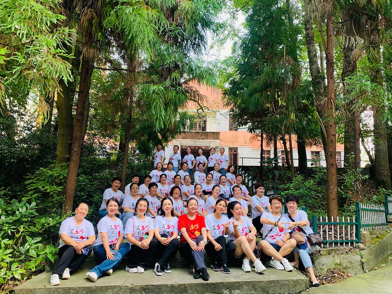 九游官网app入口：贵州省团建户外拓展设施+2024值得去的团建户外拓展top5(图3)