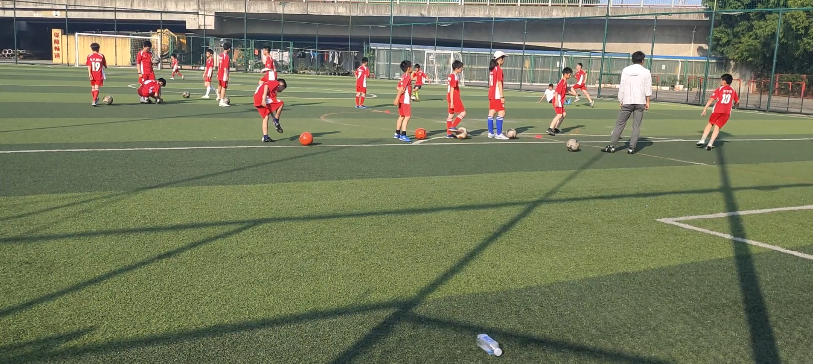 “沪”享运动“营”造未来2024年上海市青少年体育夏令营陪你运动一“夏”