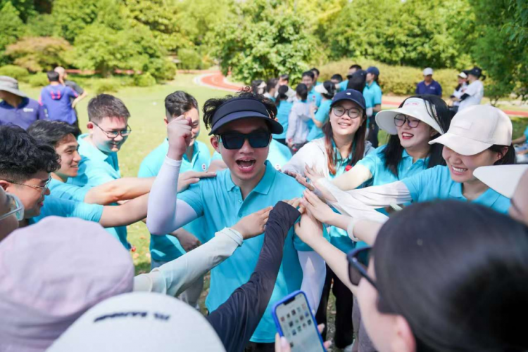 焕新启程缔造未来 上海对外经贸大学2024级MBA团建与拓展项目圆满举行(图2)