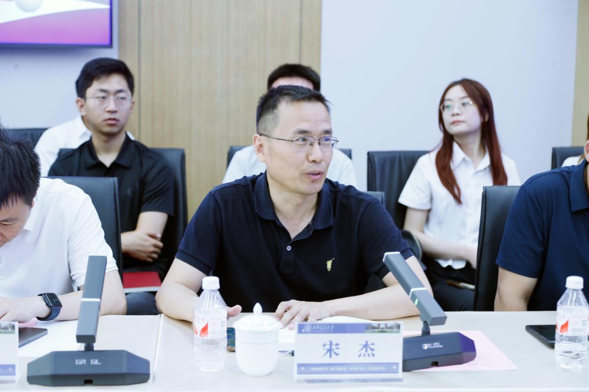 西安交通大学与国网陕西省电力有限公司开展团建共建活动(图9)