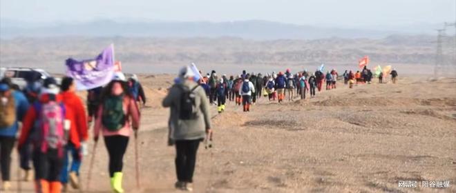 30人公司敦煌团建4天方案：在戈壁徒步中锻造团队在大漠星光里凝聚人心(图3)